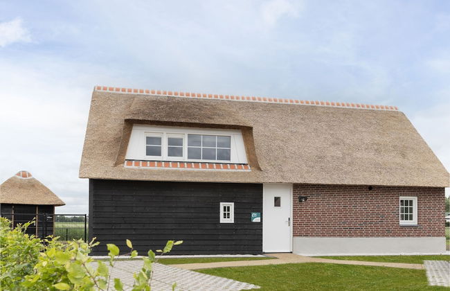 Villa in Someren With Sauna Near Golf Course - Photo 1