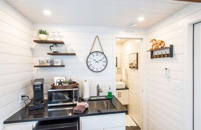 New The Wild West Cozy Container Home - Foto 14