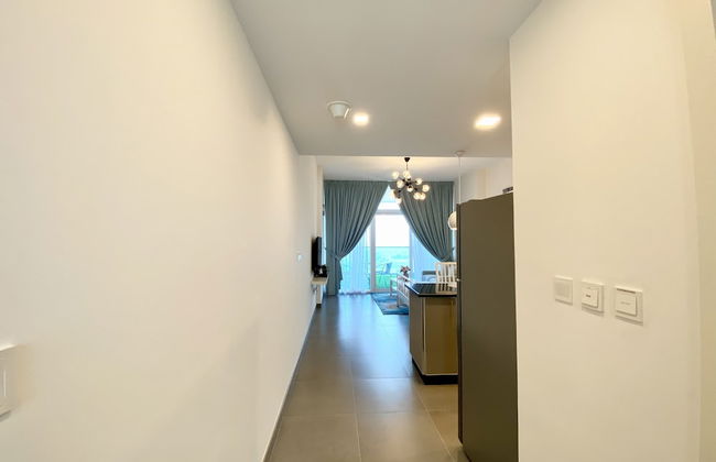 Marco Polo - Pastel Studio with Stunning Aerial City Views - Photo 20