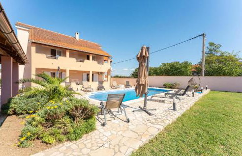 5 Bedroom Cozy Home In Biograd Na Moru - Foto 9