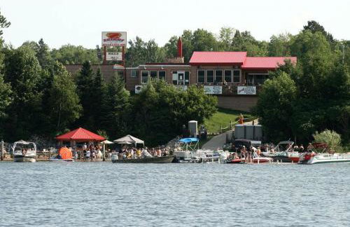 Family-Friendly Cabin Retreat on the Shores of Pokegama Lake, Minnesota - Photo 11