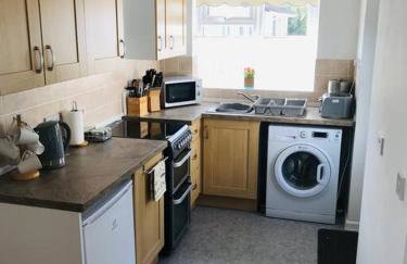 Light and bright 3 bedroom bungalow in Cornwall - Photo 3