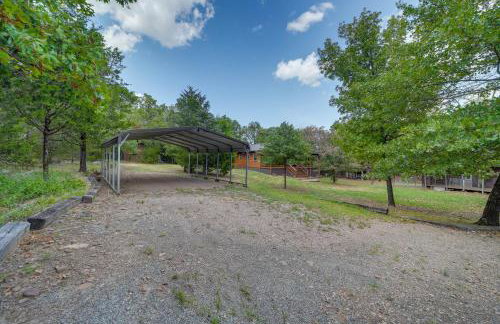 Clayton Cabin with Wraparound Deck Steps to Lake! - Foto 24