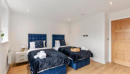 Lavish 2-Bedroom Apartment by E2M, Leatherhead - Foto 3