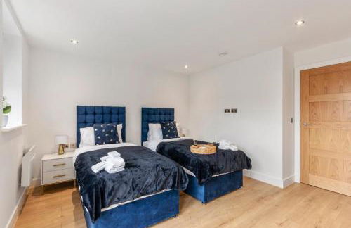 Luxury 2-Bedroom Apartment, Leatherhead, Sleeps 4 - Photo 24