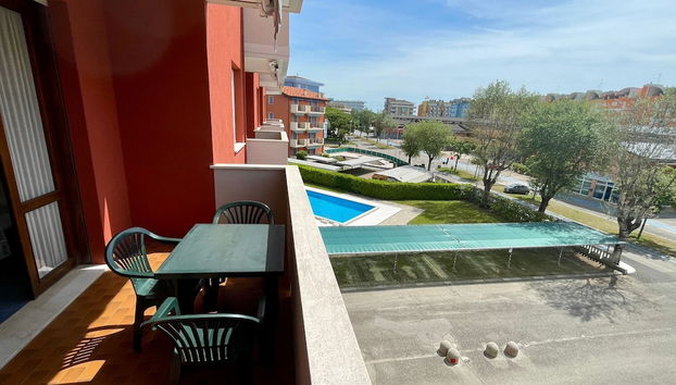 Studio With Balcony and Pool - Foto 2, Imagen principal