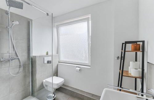 ARCHIPEL - Balkon - nahe Hamburg - Lounge - Smart TV - Parking - Foto 12