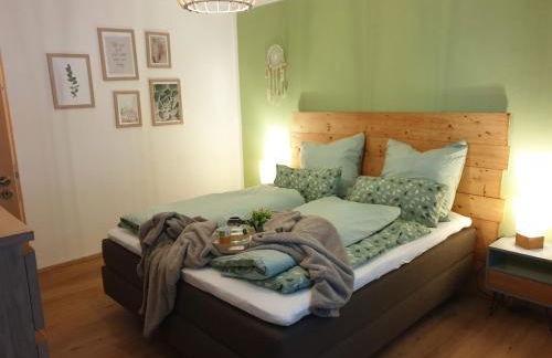 FeWo Frühling in der Villa Waldrand mit großem Garten - Foto 1