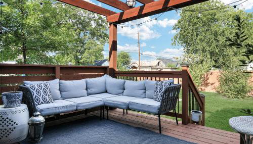 Getaway Near River Walk DT Yard BBQ Pet Games - Foto 2