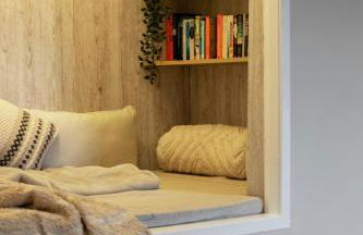 Trendy 2 Bed Flat - Near Airport - Foto 17