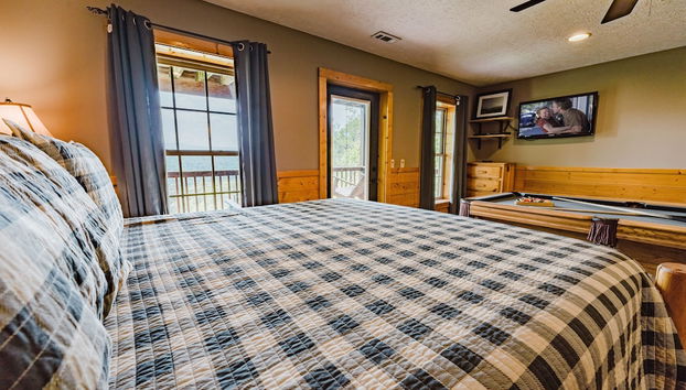 Ain't No Mountain High Enough 1 Bedroom Cabin by RedAwning - Foto 5, Habitación