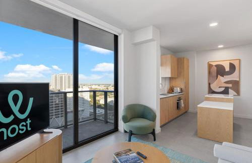 Condo Steps from Bayfront & the Kaseya Center - Foto 9