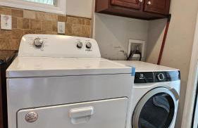 Gorgeous 3BR Home with Backyard - Foto 14