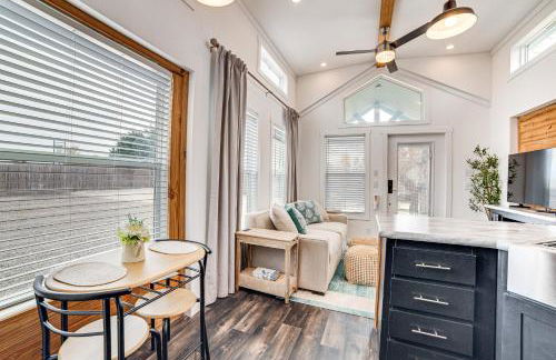 Walk to Lewisville Lake Cozy Couples Retreat - Foto 12