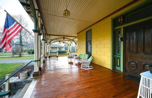 Historic Chambersburg Home with Pool and Game Rooms! - Foto 42