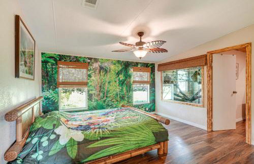 Sleep With Sloths and Lemurs! Modern Webster Home - Foto 3