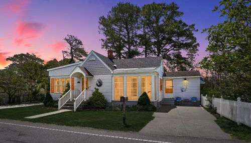 Cozy creekside cottage w fire pit & patio - Foto 2
