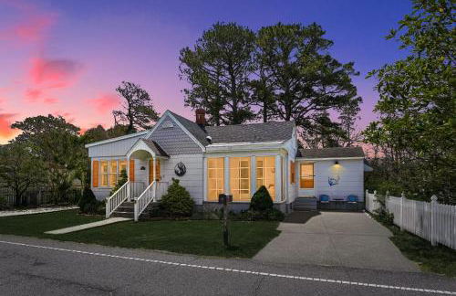 Cozy cottage w creekside fire pit & patio - Foto 2