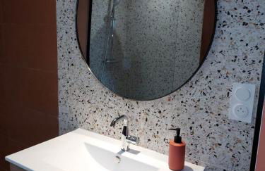 La Villa Bompard*** 50m² Cœur de ville avec terrasse - Photo 3