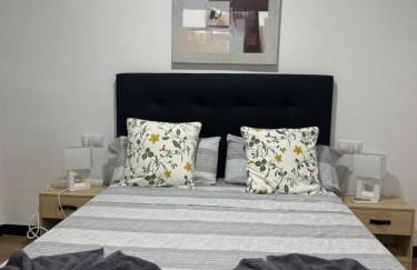 Entire apartment in the heart of downtown N&N - Photo 27