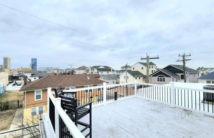 The Row House- Modern, Stylish and Newly Updated! - Foto 10