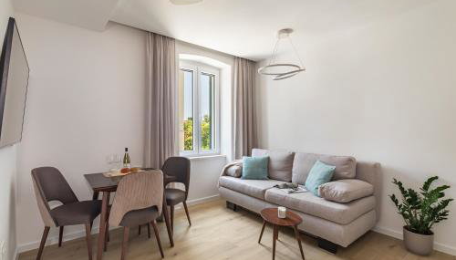 Apartments de luxe Adriatic 1 & Adriatic 2 - Foto 2, furniture, stove