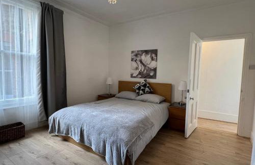 2 Bedroom flat 10 min walk to tube - Foto 6