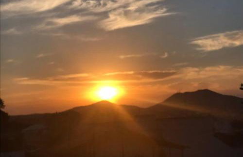 CASA SURYA, Piscina Fantástica, Churrasqueira, Completa, 18 HÓSPEDES na REGIÃO DOS LAGOS - Casa de Campo - Foto 15