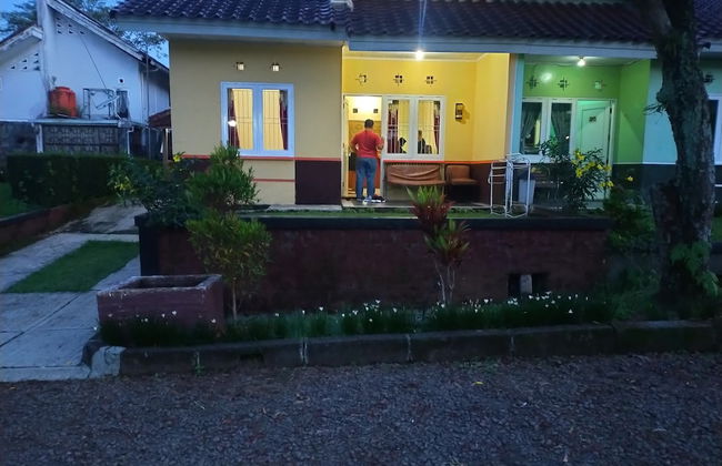 Villa Sasky Ciater Highland - Foto 1