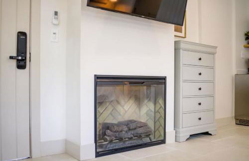 Casa Valerio - Boutique Suites in Downtown Santa Barbara - Photo 15