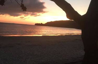 Cantinho para descansar à 200mts da praia. - Foto 2