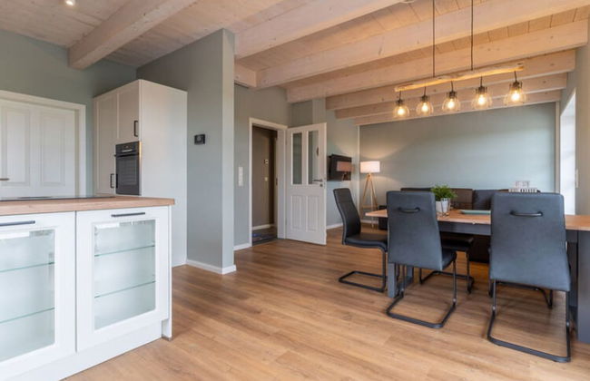 Doppelhaushalfte in Karolinenkoog - Foto 1