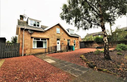 Signature - Linden Cottage Room 2 - Photo 15
