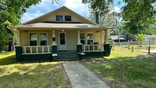 Charming 2 bed home - Close to Downtown Concord - Foto 2