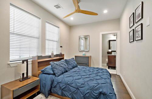 Modern Loft Unit with Patio at the Galleria - Foto 23