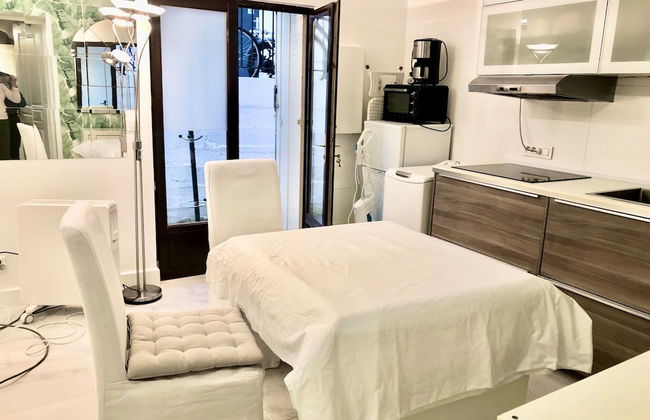 One bedroom flat ground floor avec cuisine -Rue Saint charles - métro Charles Michels 75015 PARIS - Photo 18