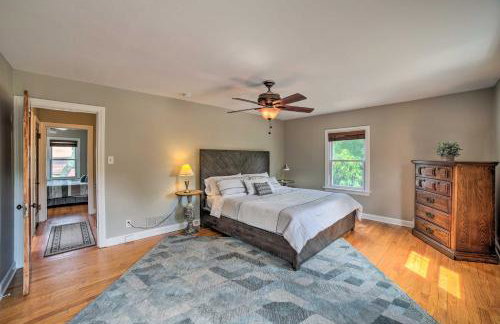 Pet-Friendly Lake Getaway 1 Block to Beach! - Foto 13