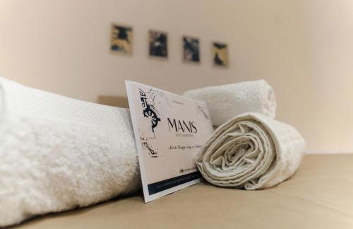 Manis Suite Apartment - Photo 16