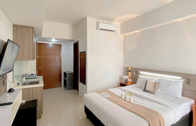 Cozy Studio Apartment At Vittoria Residence - Photo 17