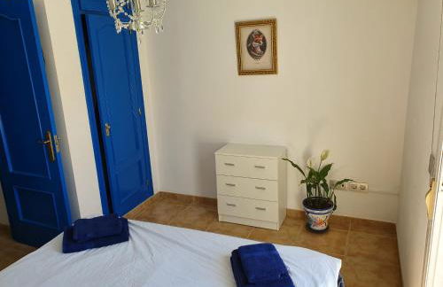 Private townhouse with roof terrace close to the beach - Photo 11