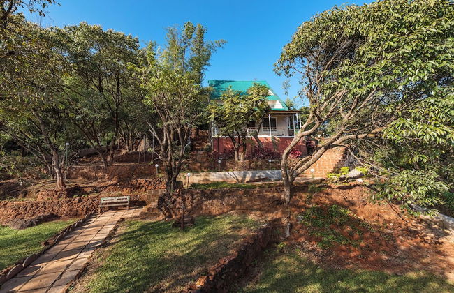 Evergreen Cascade by cosmicstays - Photo 13