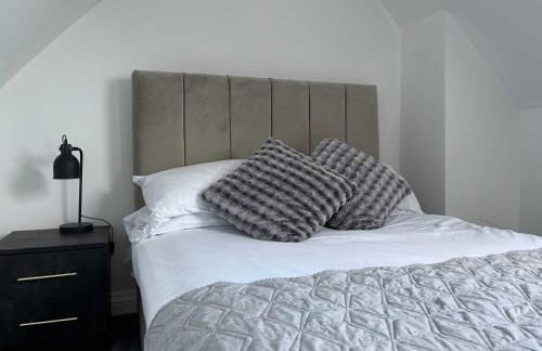 Large Luxury Home in Solihull - Sleeps 14 near NEC & BHX - Foto 67