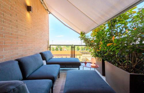 Tiny House Tower - Photo 13