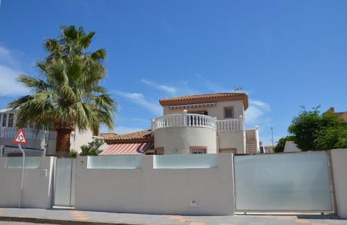 villa en torre de la horadada a 240m de la playa - Foto 2