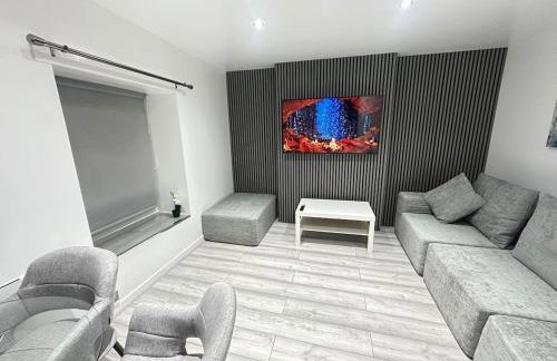 2 Bedroom Apartment - Near CoOp Live & Etihad Stadium - Foto 3