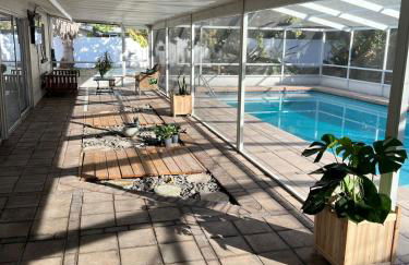 Modern house with pool near Downtown - Foto 23