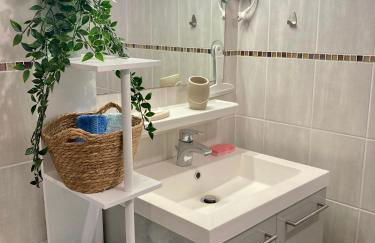 Idyllique ! Terrasse vue jardin et montagne, parking, local à vélos, à 2 pas de la plage et piscine de mai à septembre ! - Foto 28