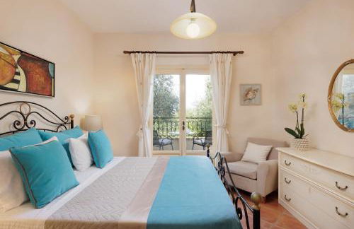 Triade IONICA Villas by Rodostamo Collection - Photo 19