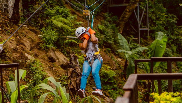 Tirolina en la finca Paseo de las Nubes