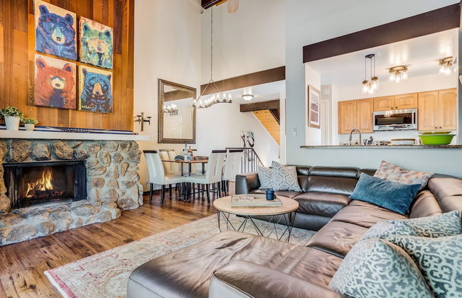 Pinegrove by Avantstay Beautiful Villas Condo Just Outside Tahoe City - Foto 4